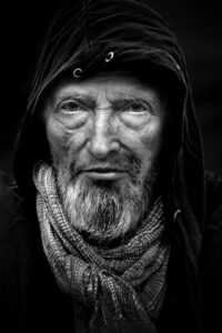 顎にできるニキビの原因は男性特有の何が影響しているのか？