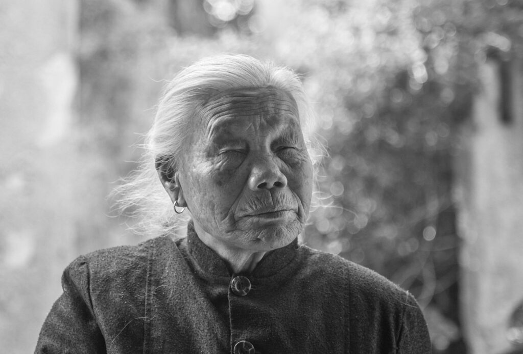 目尻のシワを直す方法は？