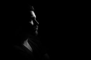 男の肌汚い悩みを改善するためのスキンケアは何が効果的？