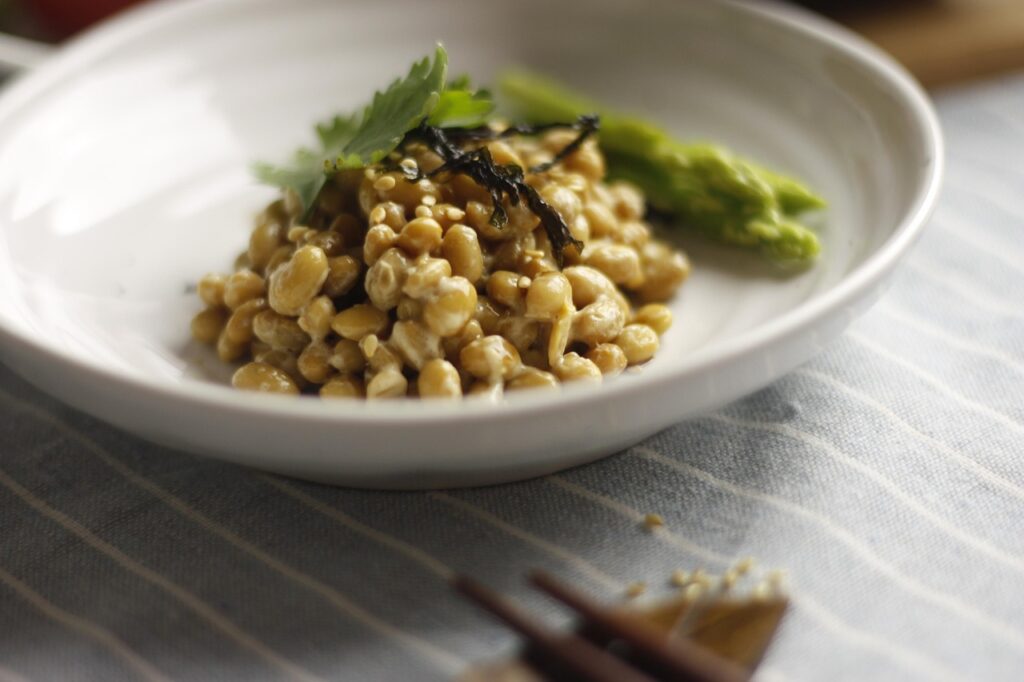 納豆は肌に本当に良いの？その効果と注意点を解説！